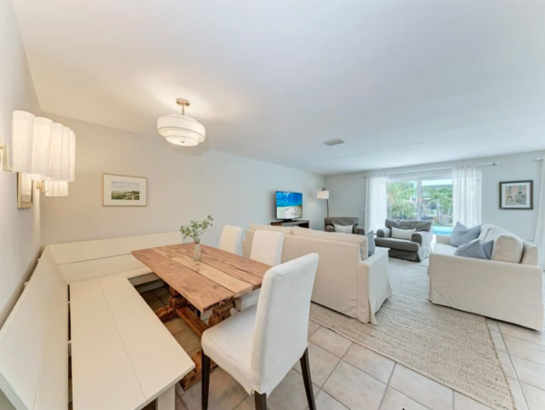 4-Bedroom Home with Private Dock in Anna Maria Island